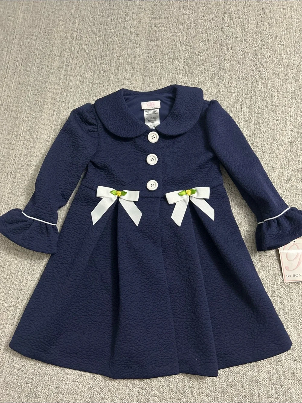 Bonnie Jean Navy Coat w Bows.    Size 3T. NWT